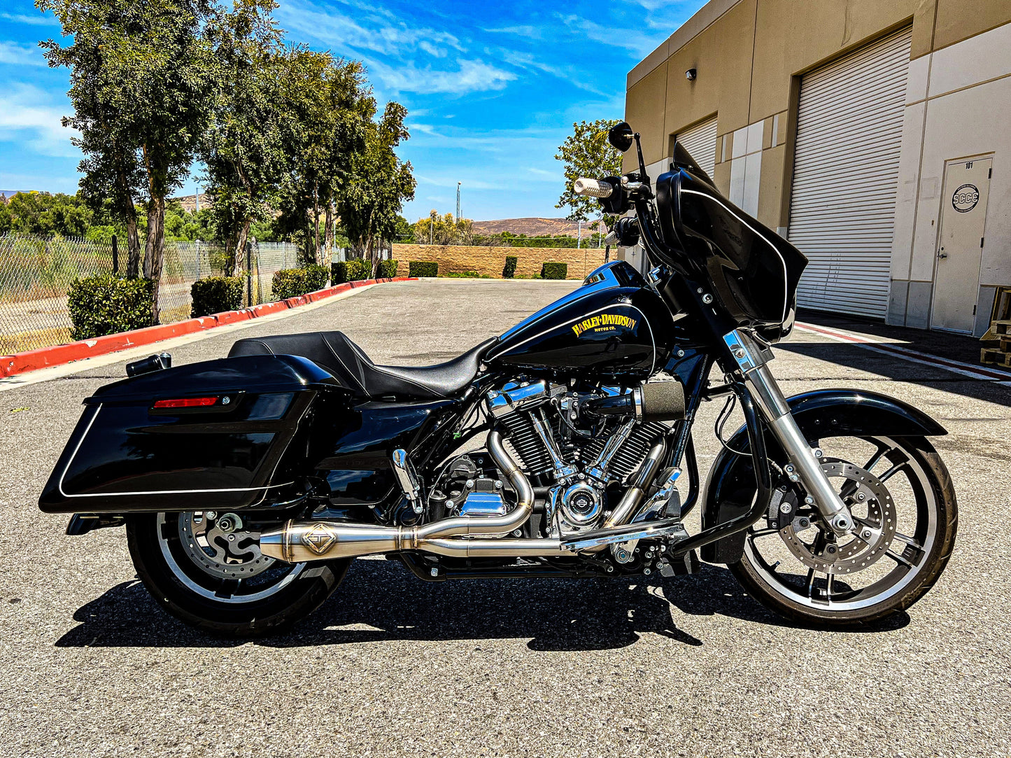 2017-PRÉSENT M8 BAGGER - BIG BORE 4.5 